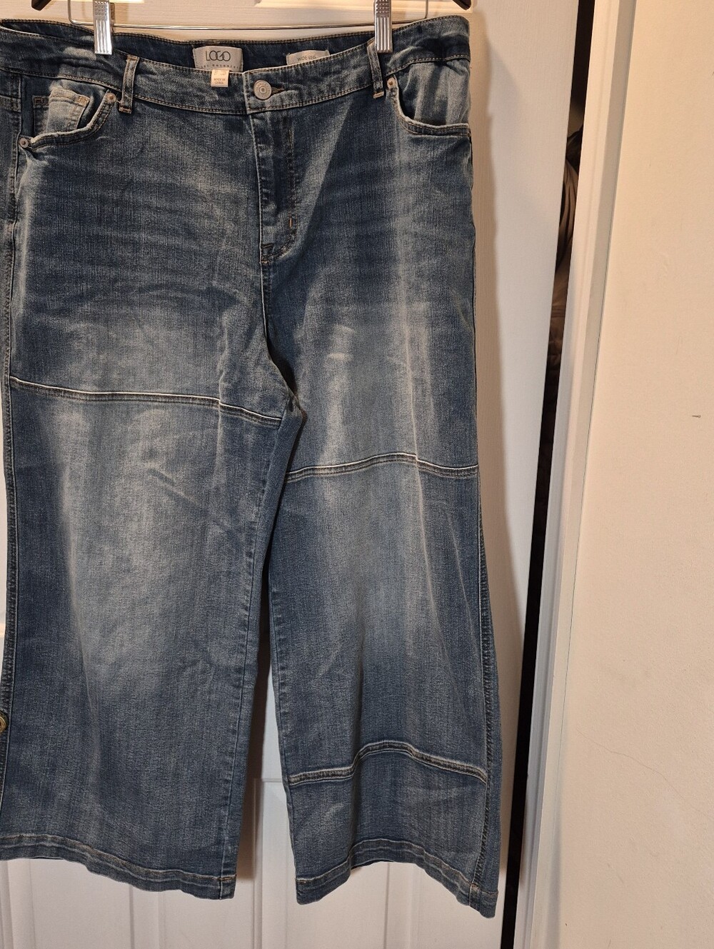 LOGO by Lori Goldstein Relaxed Light Blue Denim Jeans
